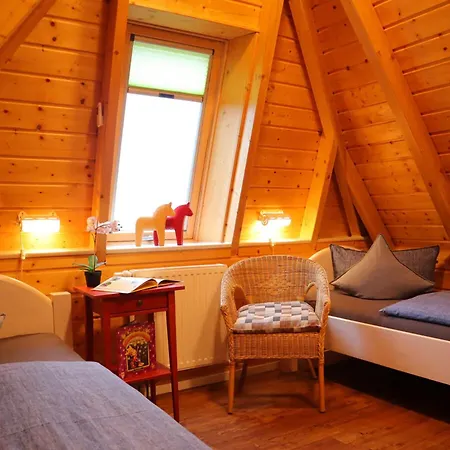 Ferienhaus Weitblick * ドルム・ノイフェルト