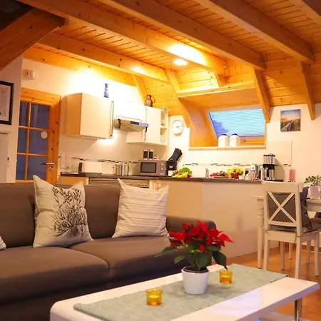 別荘 Ferienhaus Weitblick