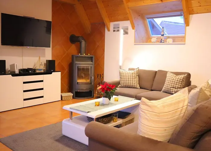 Ferienhaus Weitblick بيت للعطل *