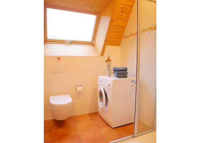 Ferienhaus Weitblick بيت للعطل *