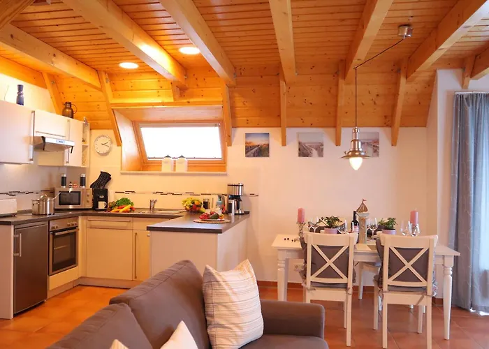 Ferienhaus Weitblick بيت للعطل *