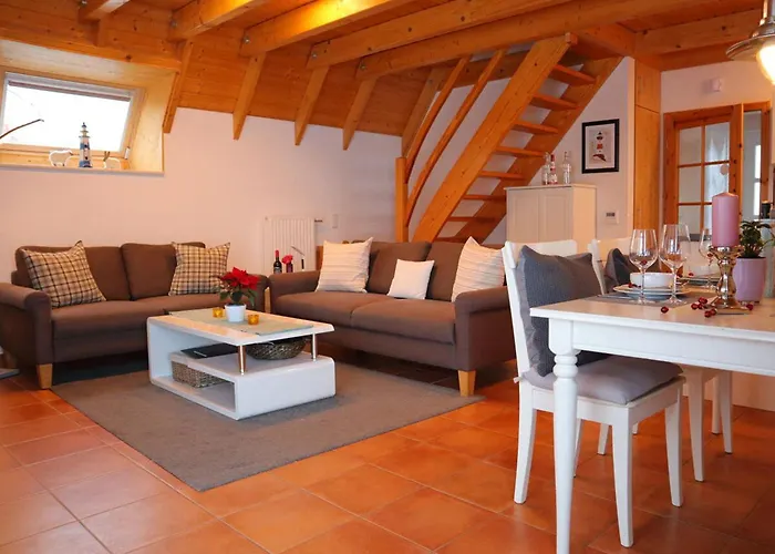 Ferienhaus Weitblick بيت للعطل *